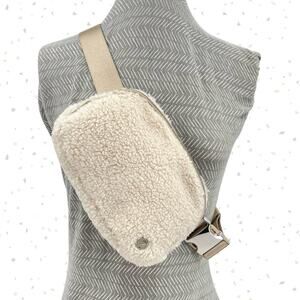 Lululemon Sherpa Belt Bag Fluffy Cream Tan Fall School Boho Metal Buckle Ivory